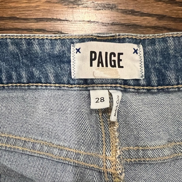 Paige Parker Short. Size 28 - Picture 4 of 7